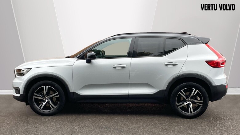 Volvo Xc40 2.0 T5 R DESIGN 5dr AWD Geartronic Petrol Estate